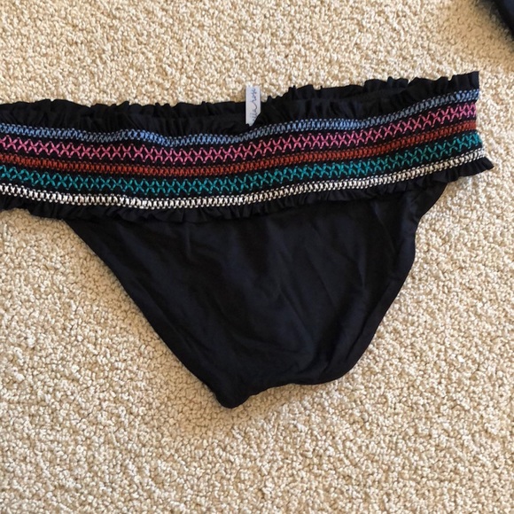 Bathing suit - Picture 3 of 3